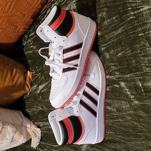 Adidas size 7 hightops